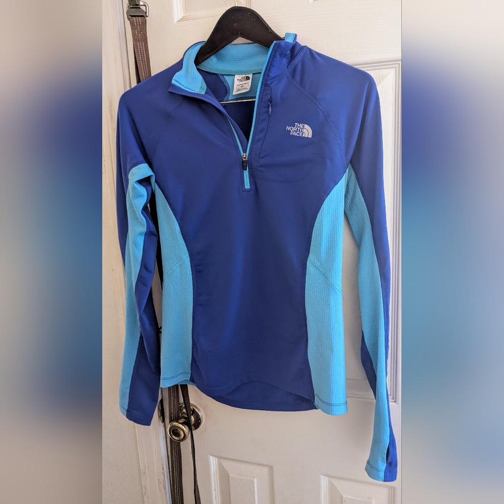 The North Face Navy and Sky Blue Half-Zip Pullover